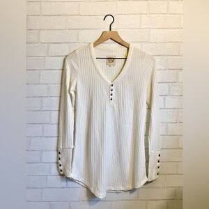 Chaser New Foam White Ribbed Waffle Knit Plush Long Sleeve Top